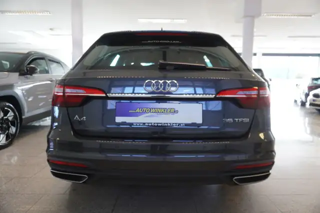 Audi A4 view 6