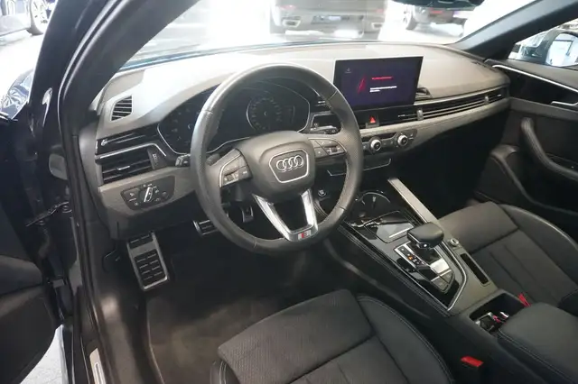 Audi A4 view 7