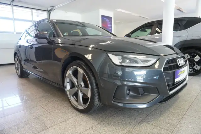 Audi A4 view 3