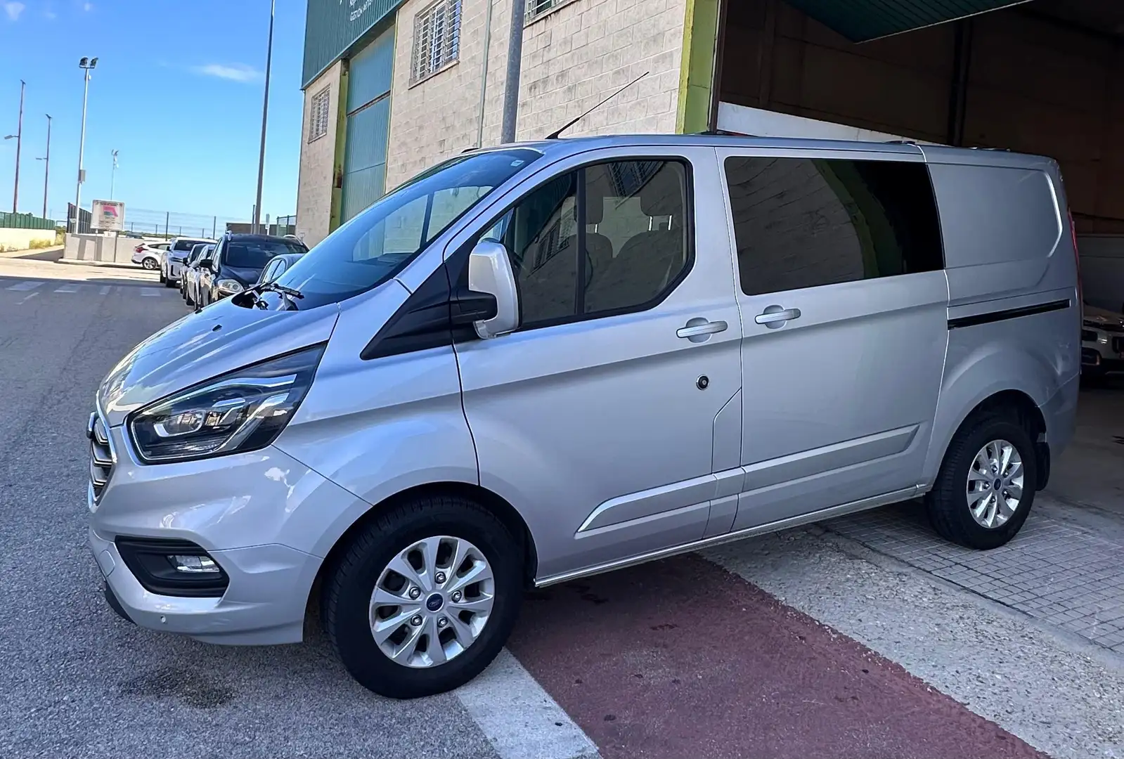 Ford Transit FT 280 L1 Van Limited Aut.130 - 2