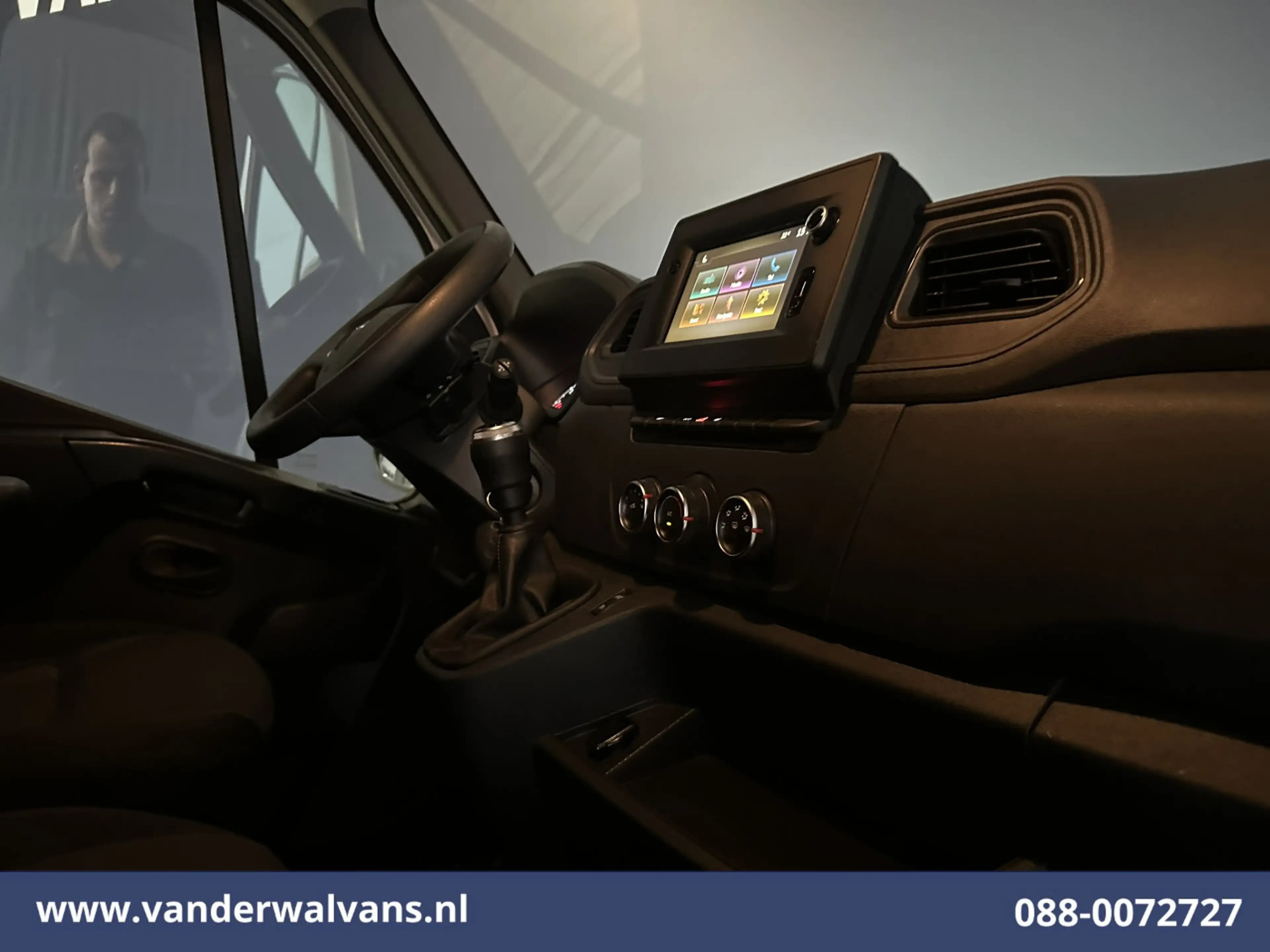 Renault Master 2.3 dCi 136pk L2H2 Euro6 Airco | Navigatie | Camer — photo 15