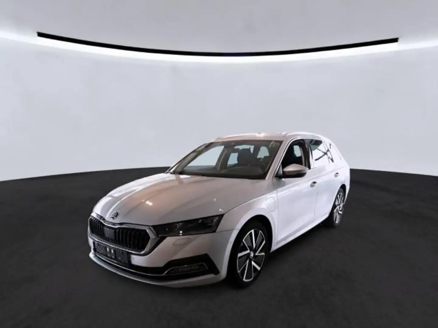 Skoda Octavia Combi 1.4 iV STYLE MATRIX LM18 NAVI Silber - 2