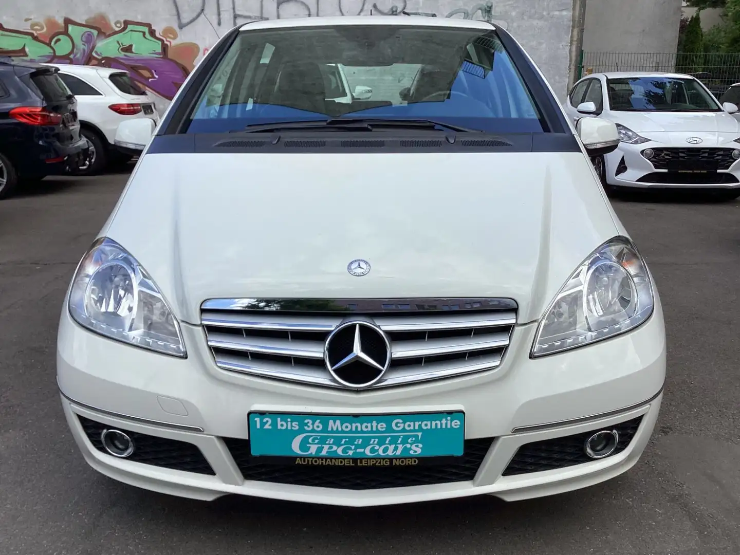 Mercedes-Benz A 180 A -Klasse A 180 AHK Weiß - 2