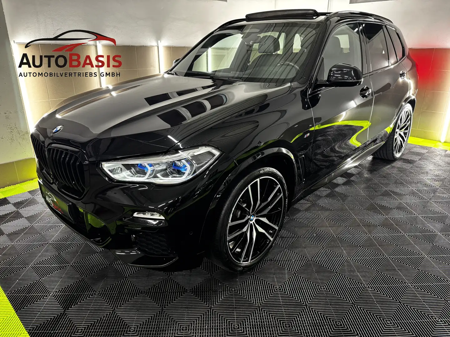 BMW X5 xDrive 30d M-Paket/Pano/Luft/Laser/AHK/ACC/360° Noir - 1