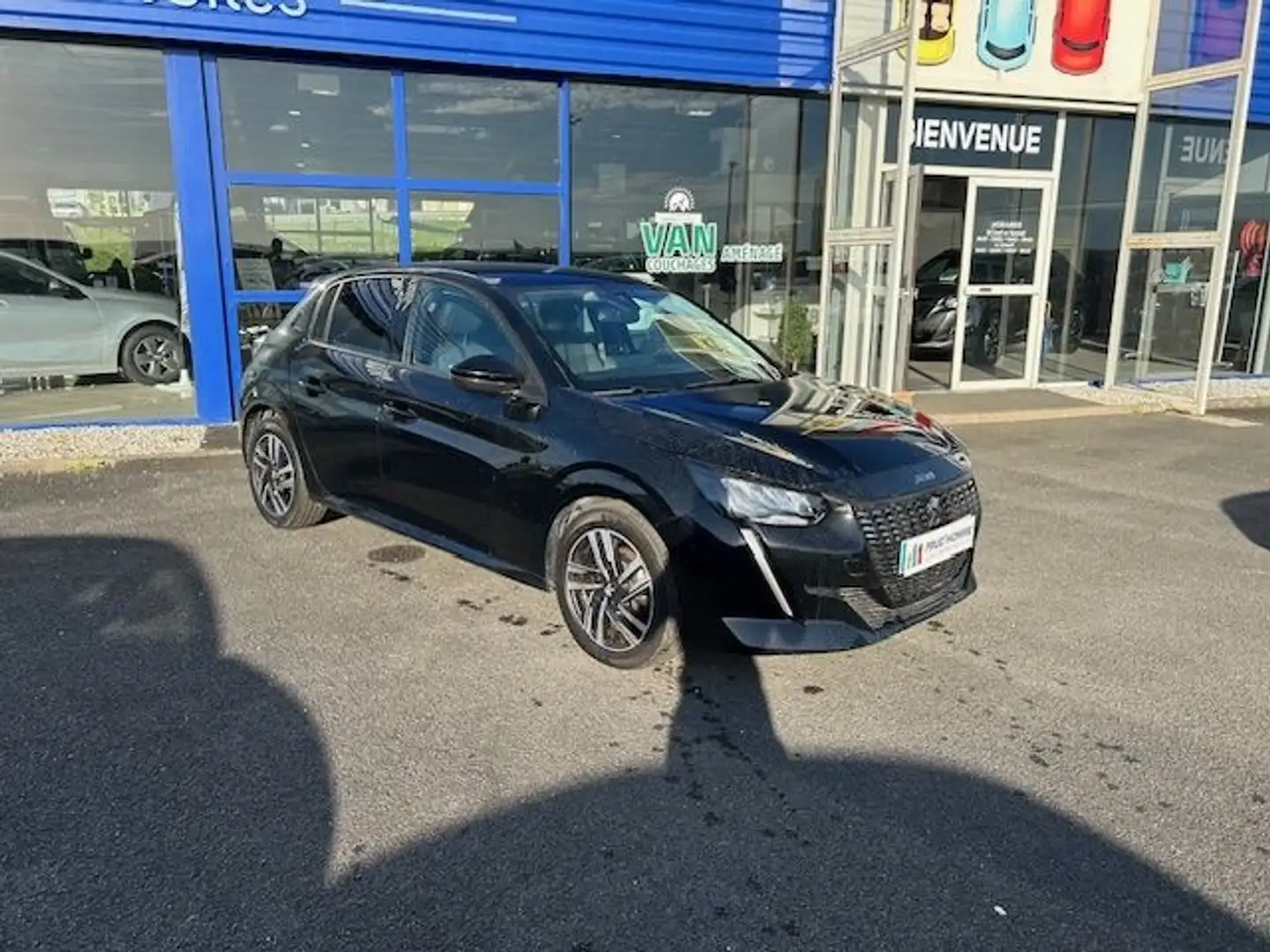 Peugeot 208 1.2 PURETECH 100CH S\u0026S ALLURE + GPS Nero - 2