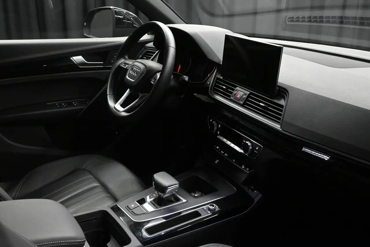 Audi Q5 снимка Audi Q5