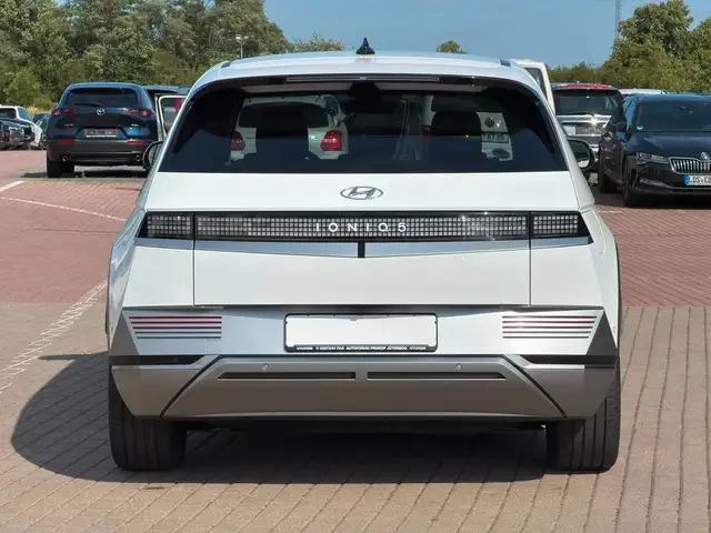 Hyundai Ioniq 5 view 7