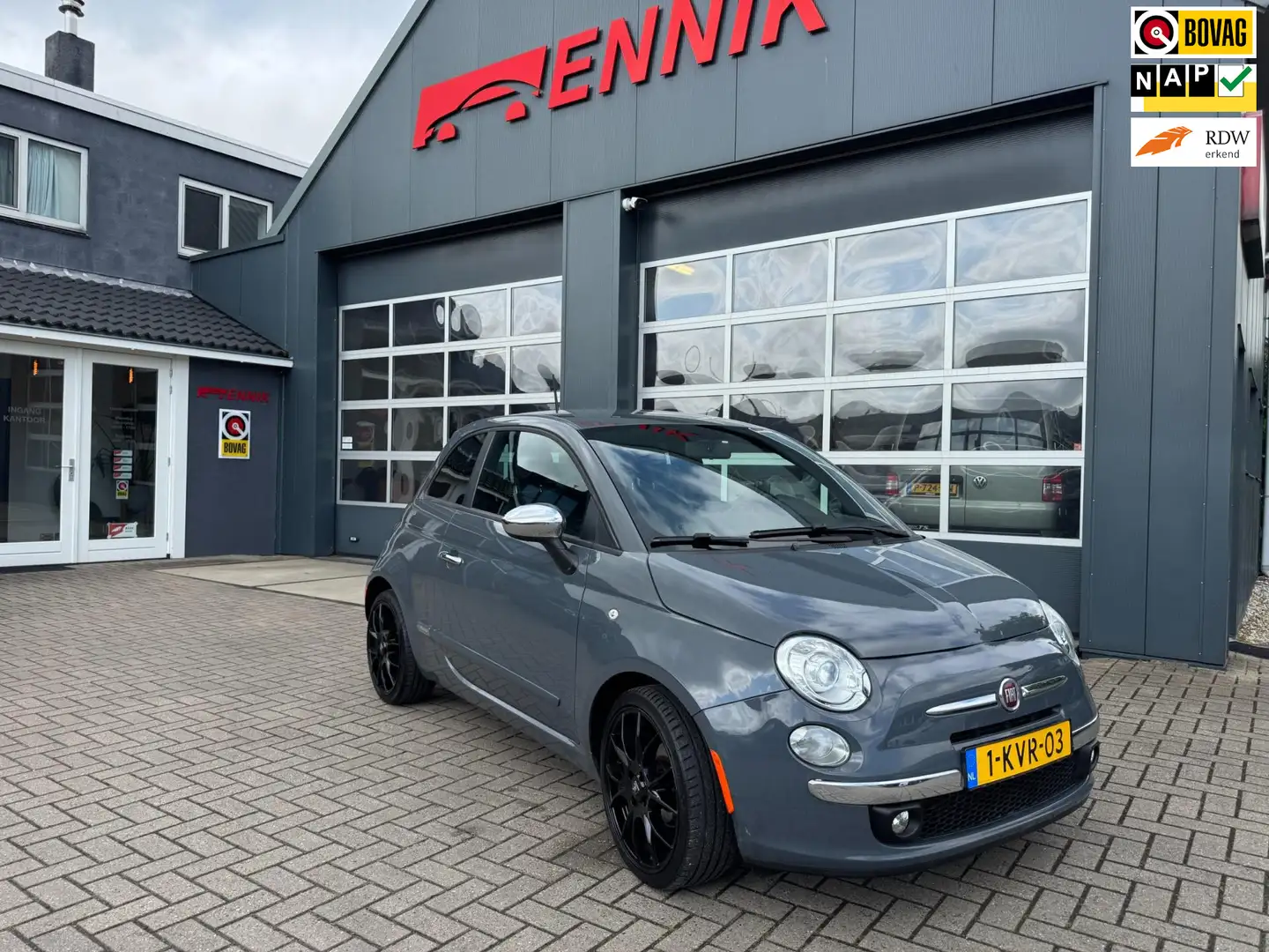 Fiat 500 0.9 TwinAir Pop / Sport / Navi / Tel / Airco / PDC Grijs - 1