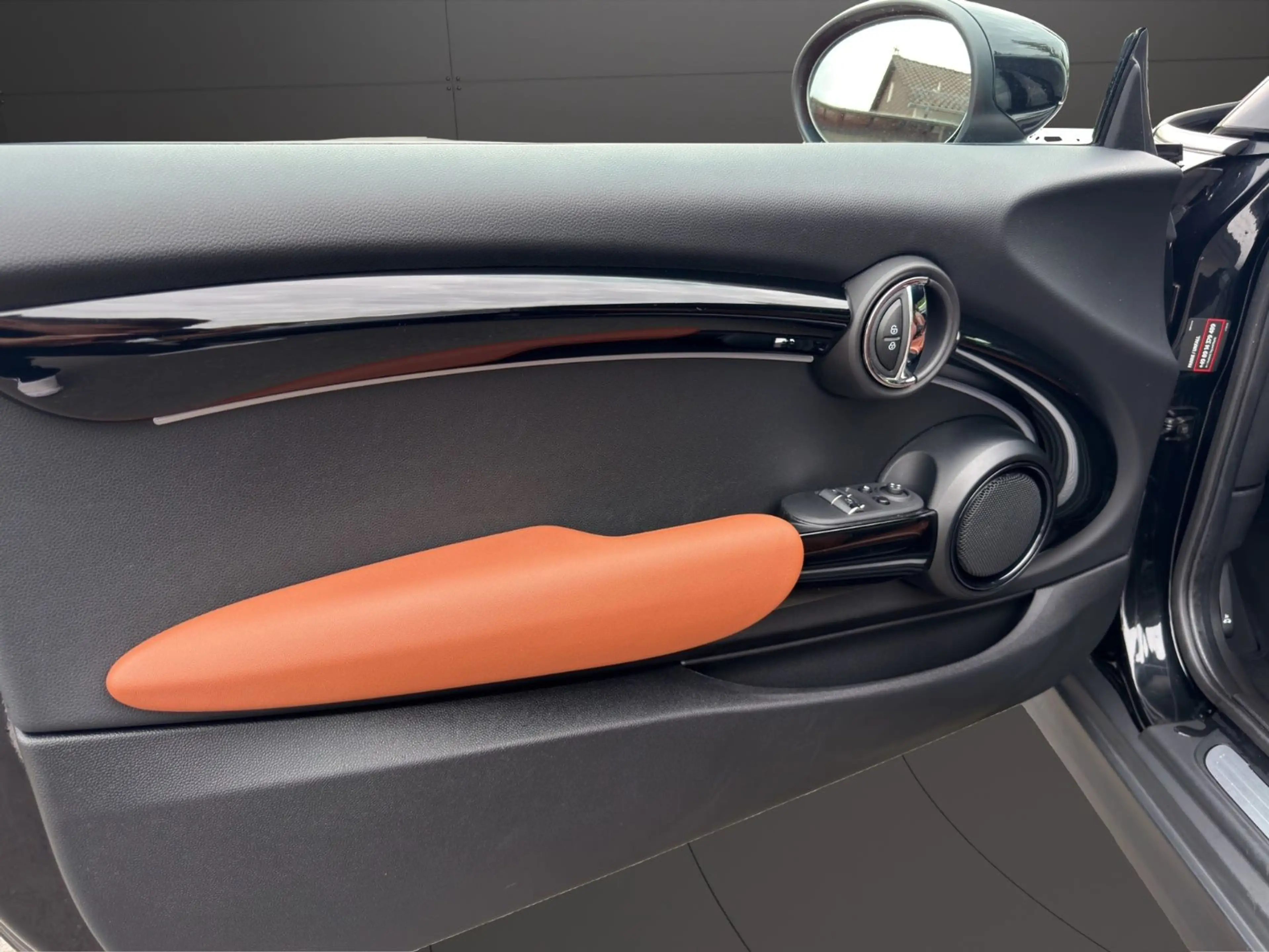 MINI Cooper SE Classic Trim Leder RFK LED Navi Keyles — photo 30
