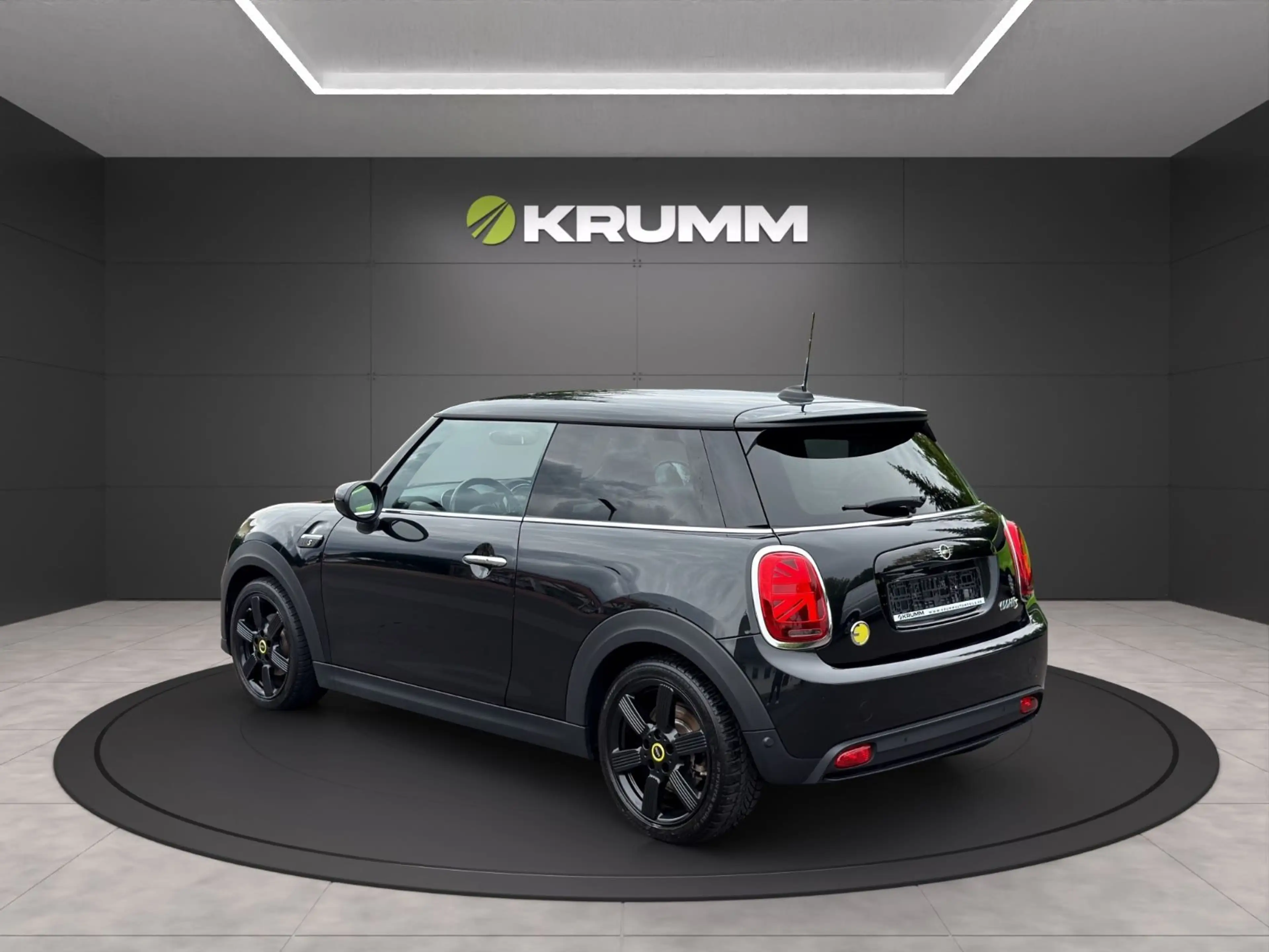 MINI Cooper SE Classic Trim Leder RFK LED Navi Keyles — photo 5