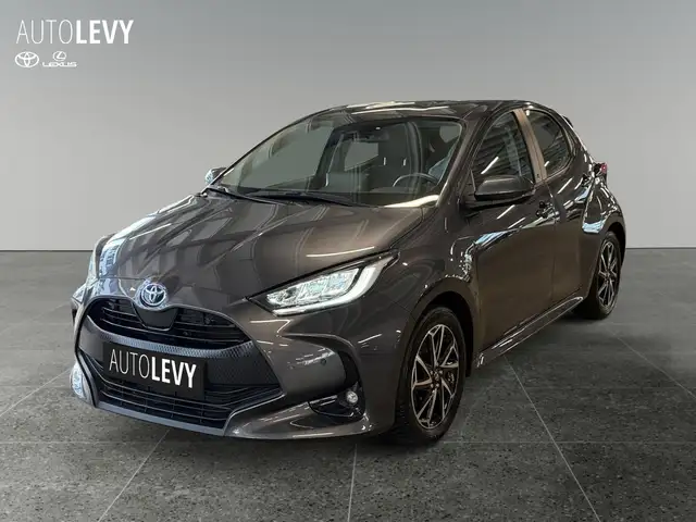 Toyota Yaris view 2