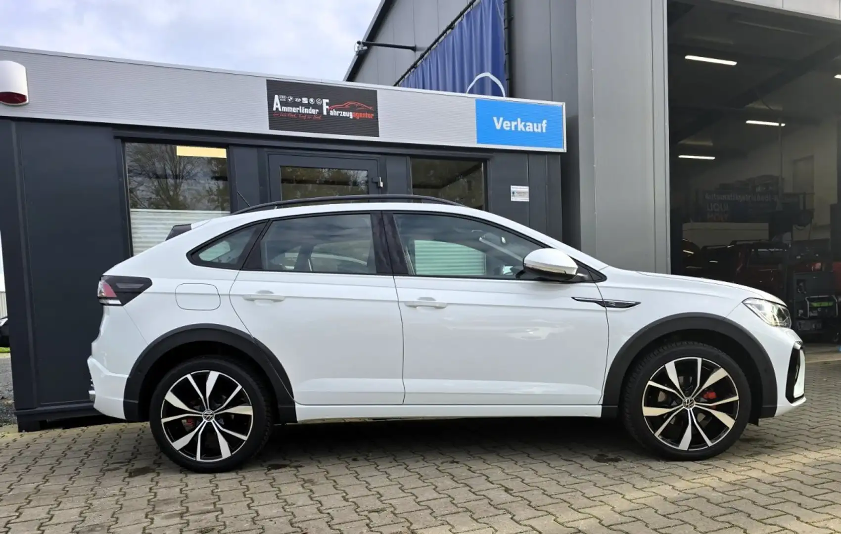 Volkswagen Taigo 1.5 TSI DSG R-Line*NAVI-ACC-DSG-SHZ-LED-18 ZOLL* Weiß - 2