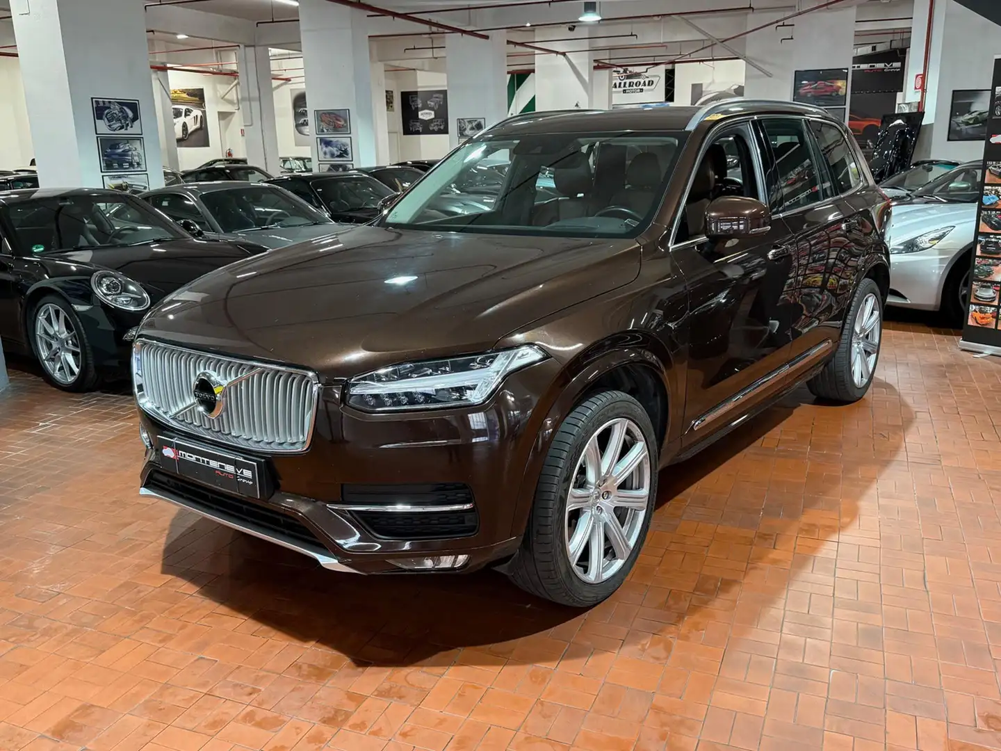Volvo XC90 D5 INSCRIPTION AWD Geartronic 7 posti FULL Bronze - 1