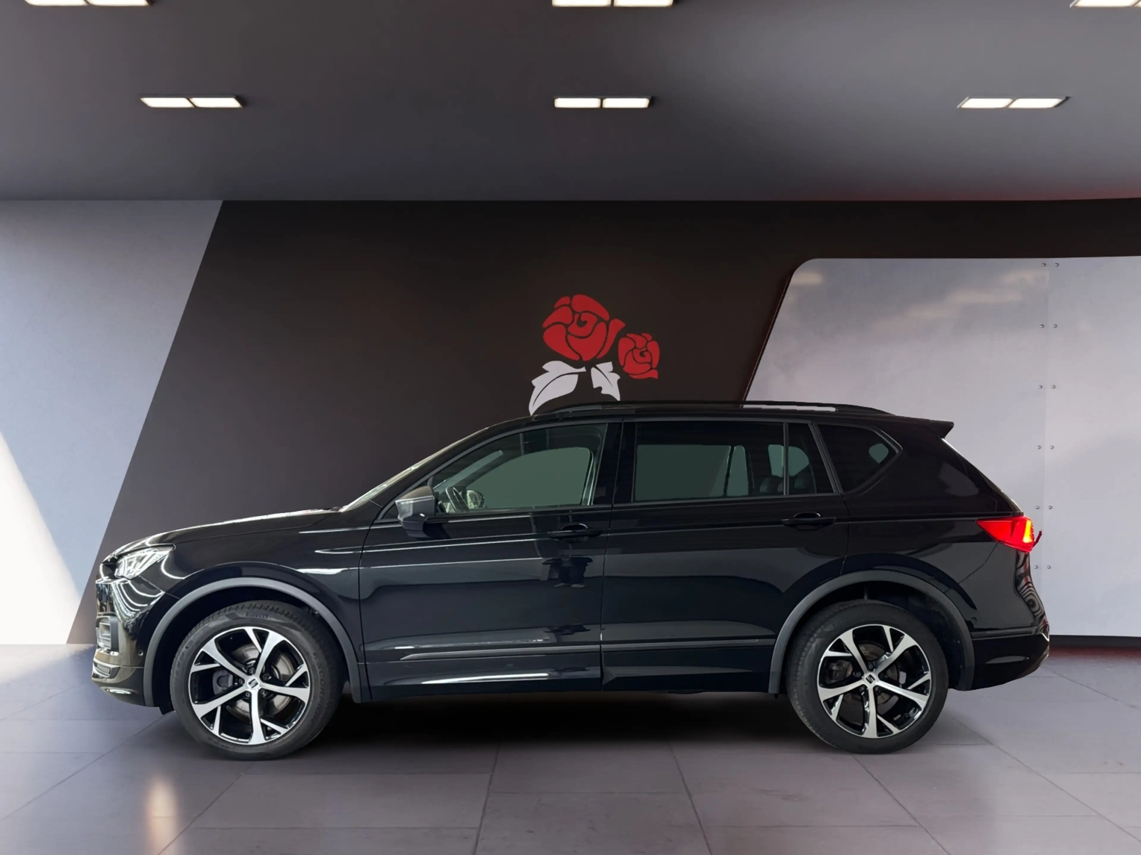 SEAT Tarraco 2.0 TSI DSG 4Drive FR AHK 7-Sitzer LED Navi SHZ — photo 3