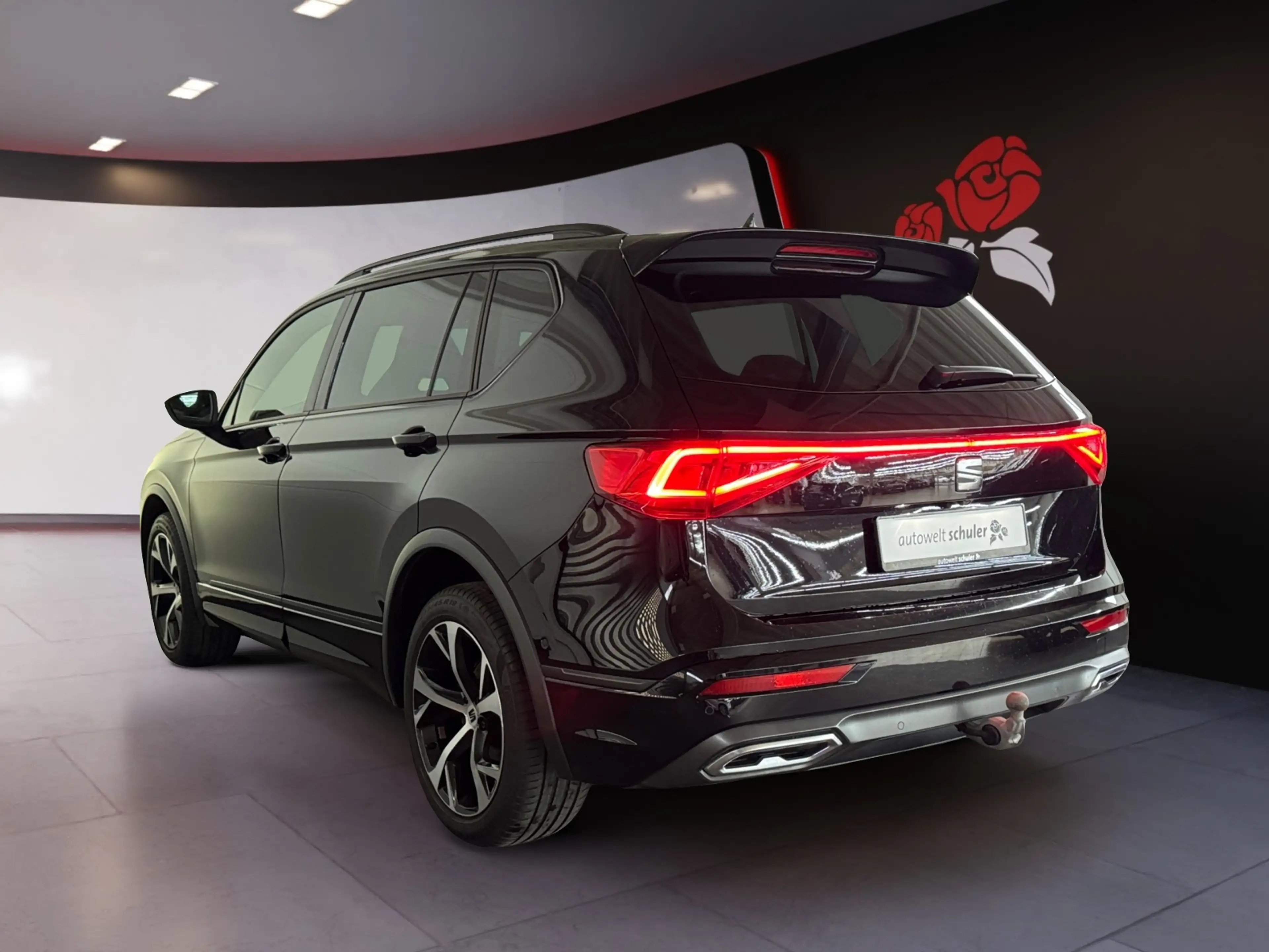 SEAT Tarraco 2.0 TSI DSG 4Drive FR AHK 7-Sitzer LED Navi SHZ — photo 4