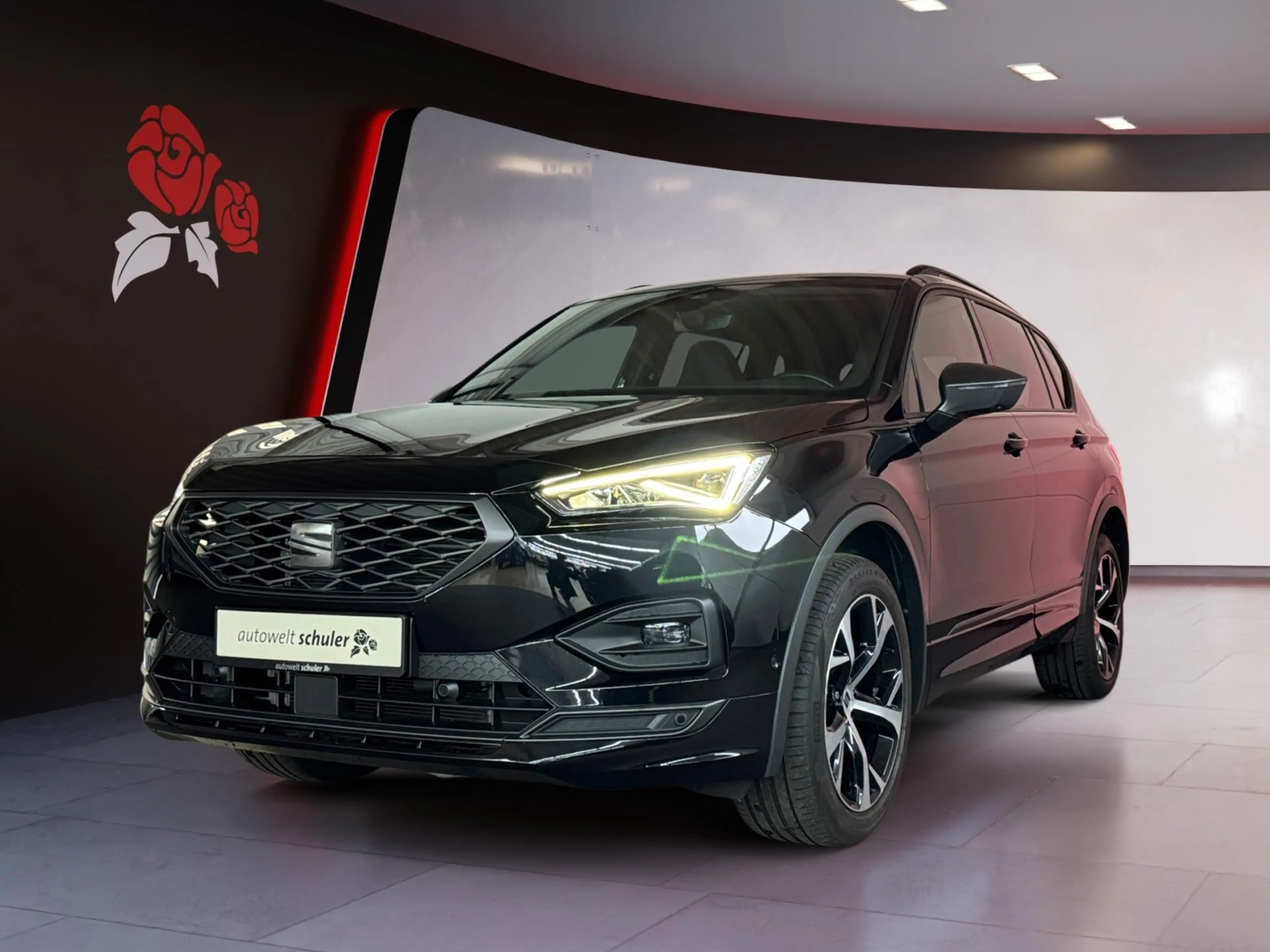 SEAT Tarraco 2.0 TSI DSG 4Drive FR AHK 7-Sitzer LED Navi SHZ — photo 2