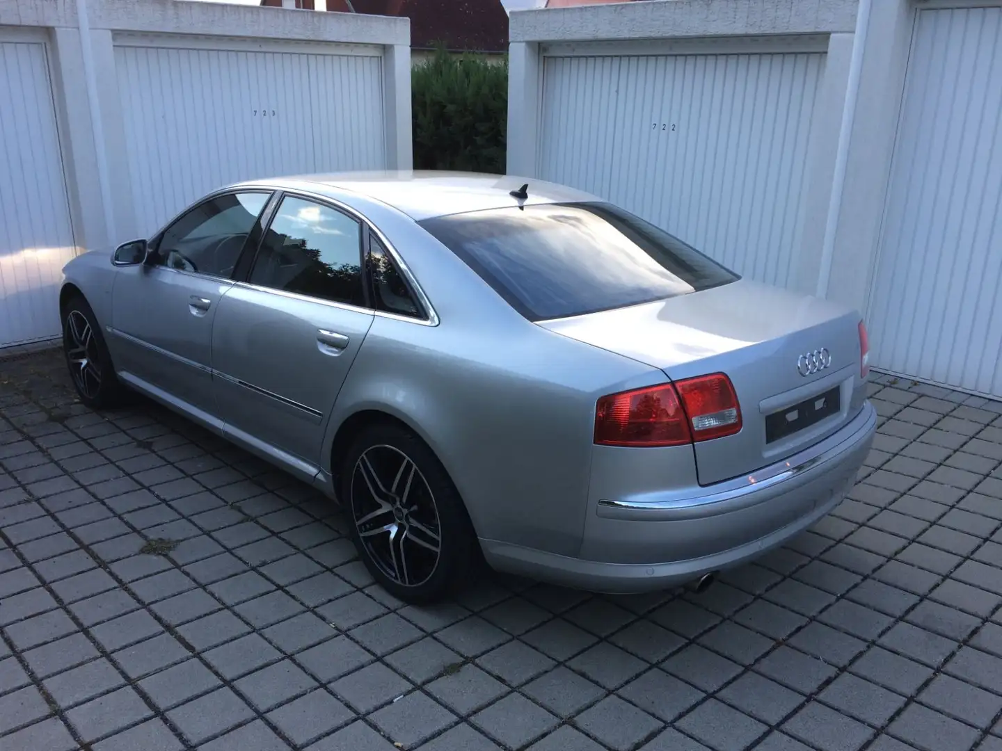 Audi A8 4.2 LANGVERSION  QUATTRO+AUTOMATIK+NAVI+GEFLE Plateado - 2