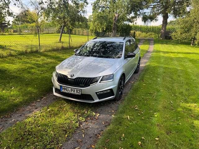 Imagine Skoda Octavia Octavia III Combi Diesel Combi 2.0 TDI 4x4 DSG RS