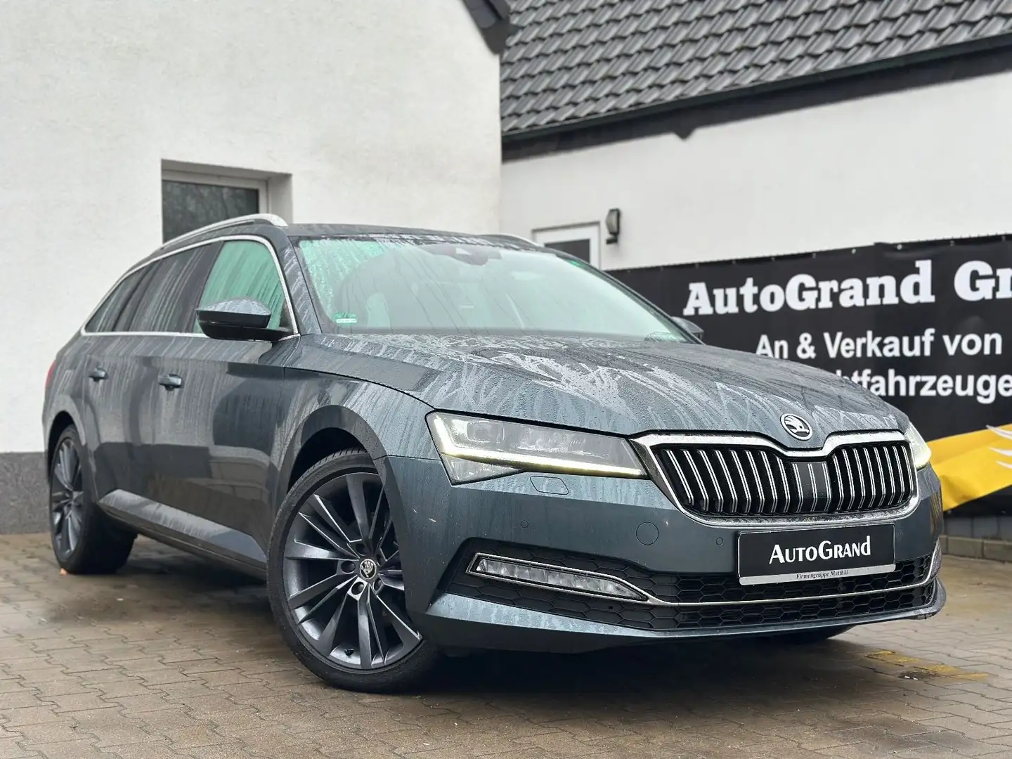 Skoda Superb Combi Style*VIRTUAL*LED*CANTON*4SHZ*R19 Gris - 2