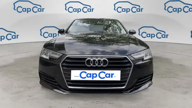 Audi A4 view 5