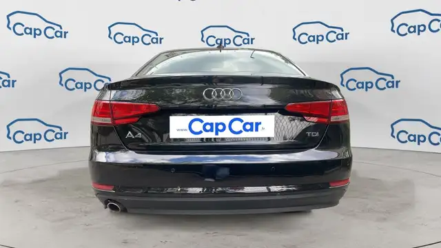 Audi A4 view 3