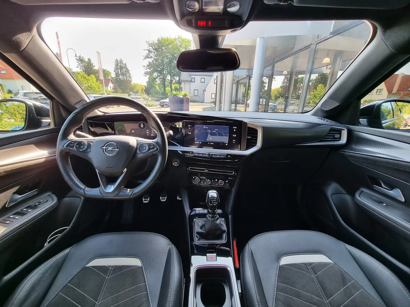 Opel Mokka 1.2 Turbo Ultimate 131pk | Super uitvoering | NAP- Black - 2