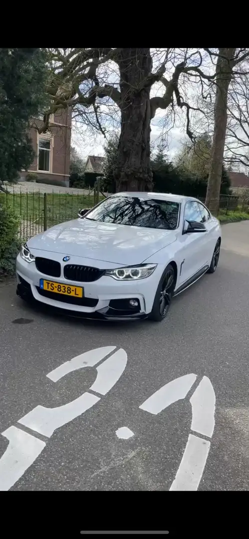 BMW 428 High Executive White - 1