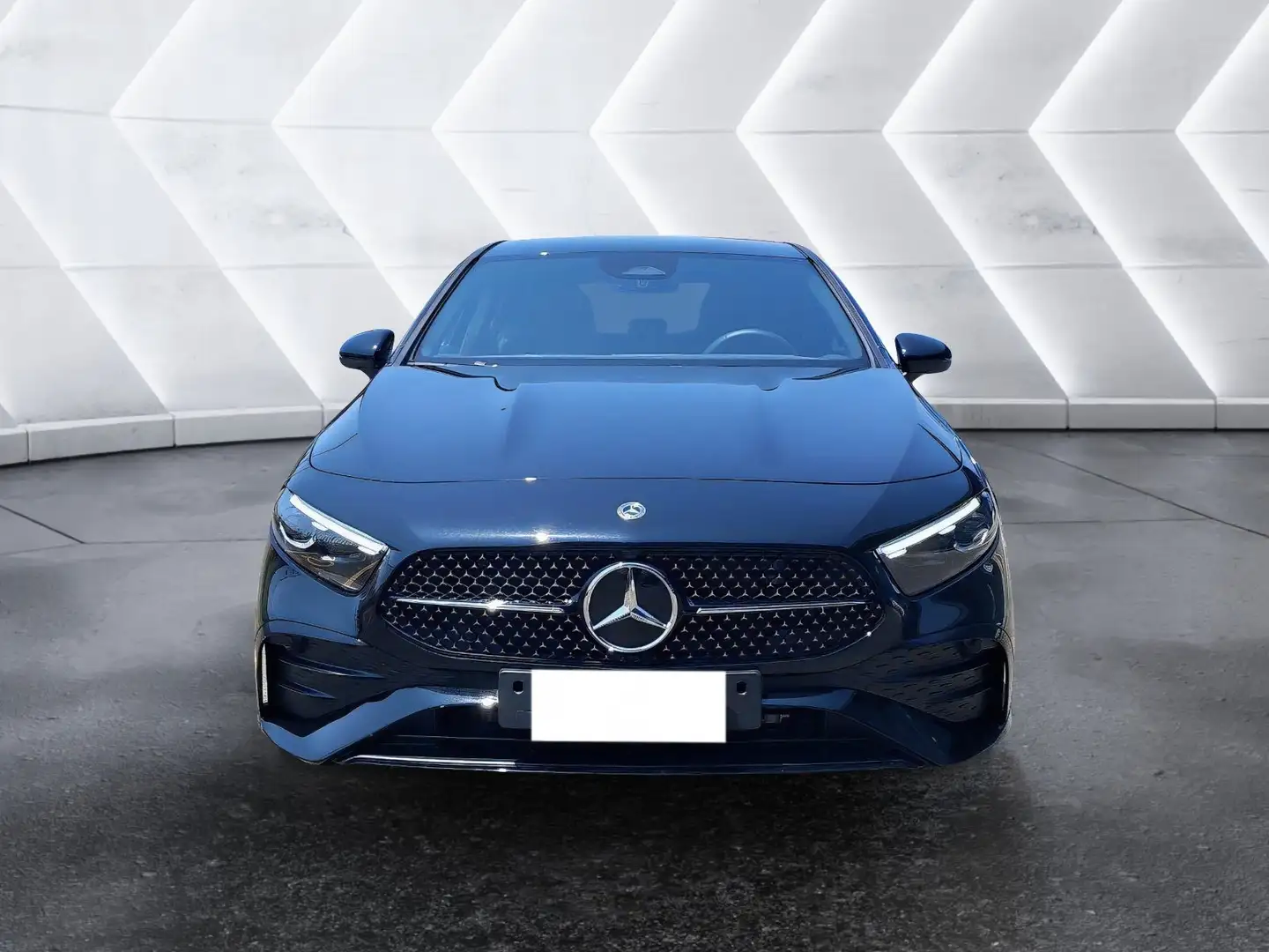 Mercedes-Benz A 180 A 180 d Automatic Advanced Plus AMG Line Noir - 2