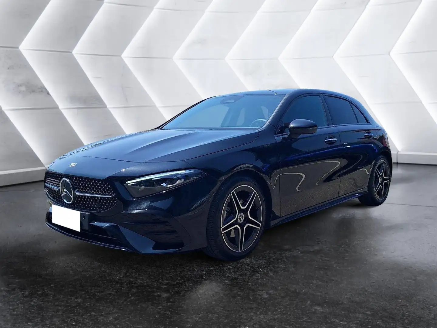 Mercedes-Benz A 180 A 180 d Automatic Advanced Plus AMG Line Noir - 1