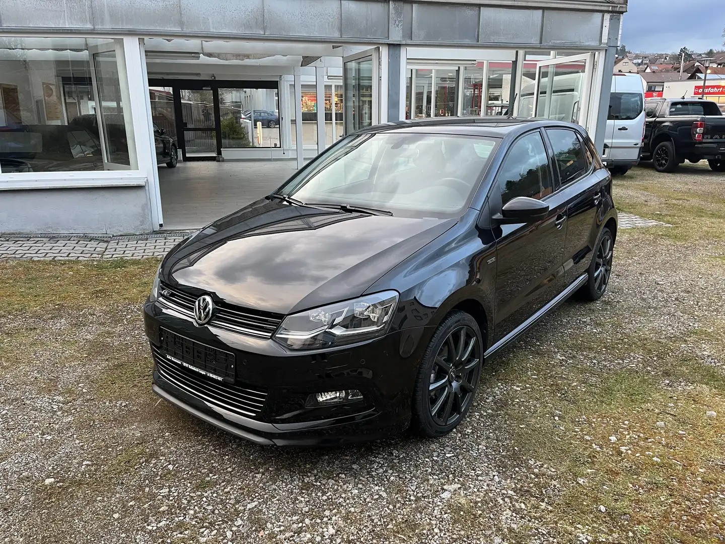 Volkswagen Polo R-Line/LED/NAVI Schwarz - 2