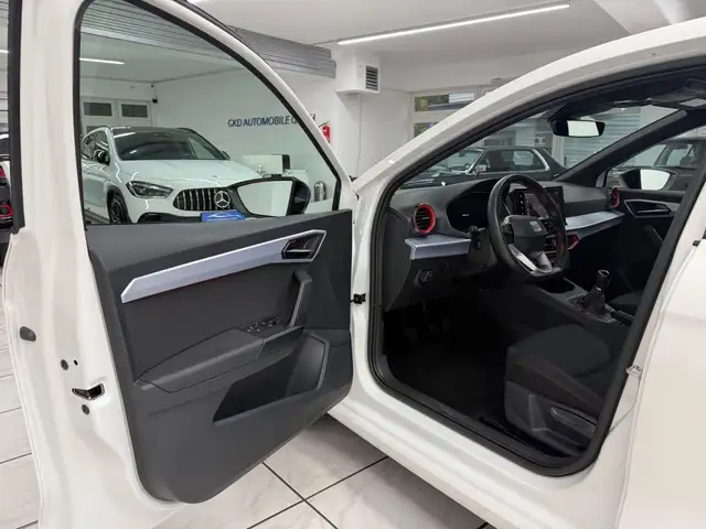 Seat Ibiza view 6