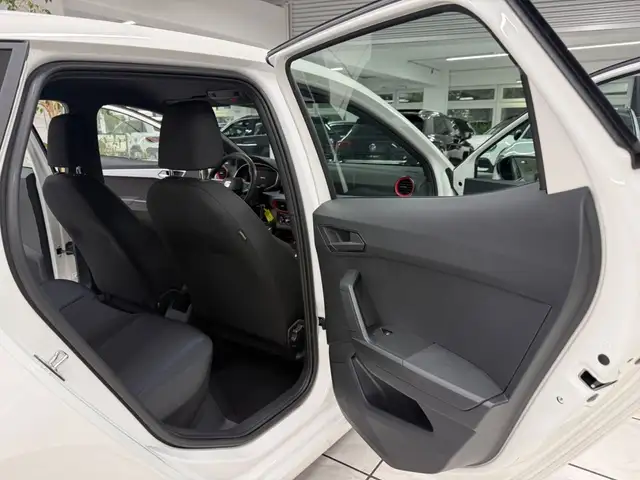 Seat Ibiza view 9