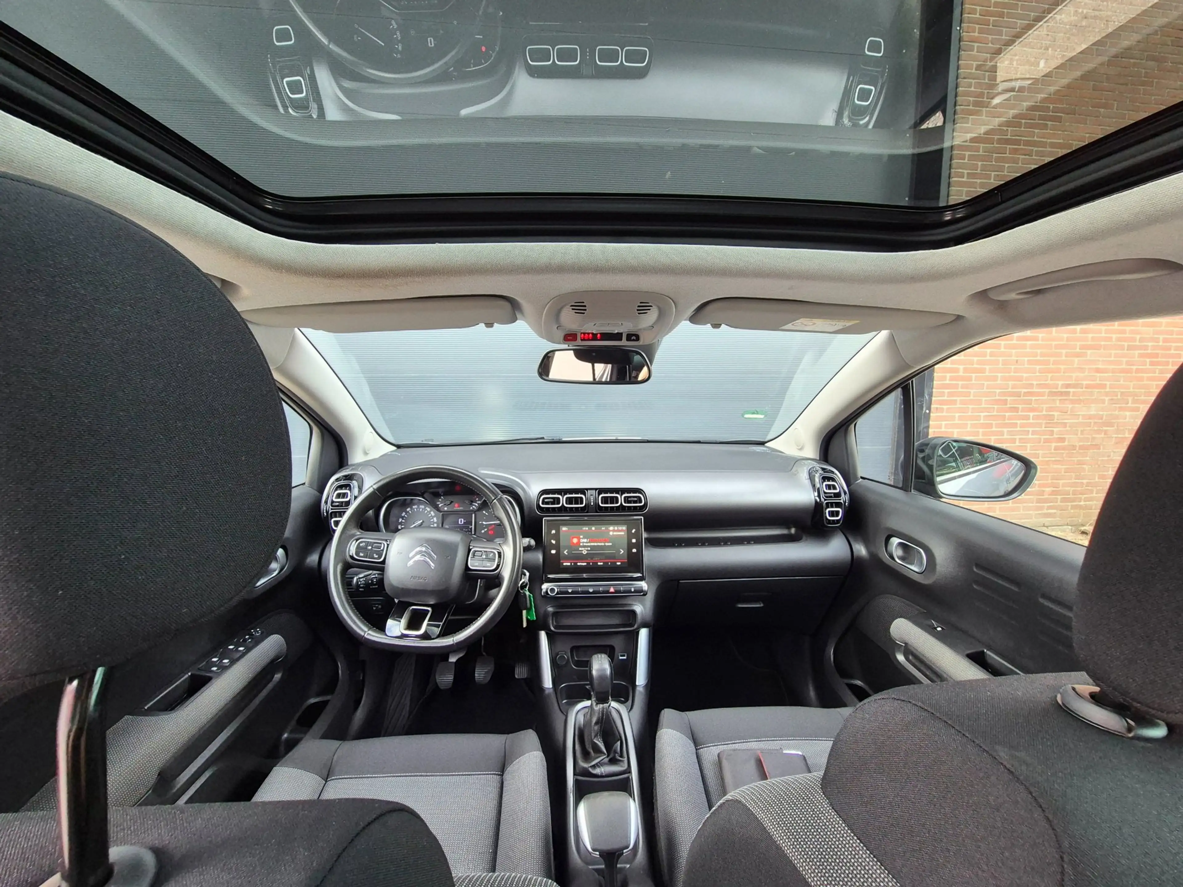 Citroen C3 Aircross 1.2 PureTech S&S Shine Pano, Trekhaak, NAP — photo 9