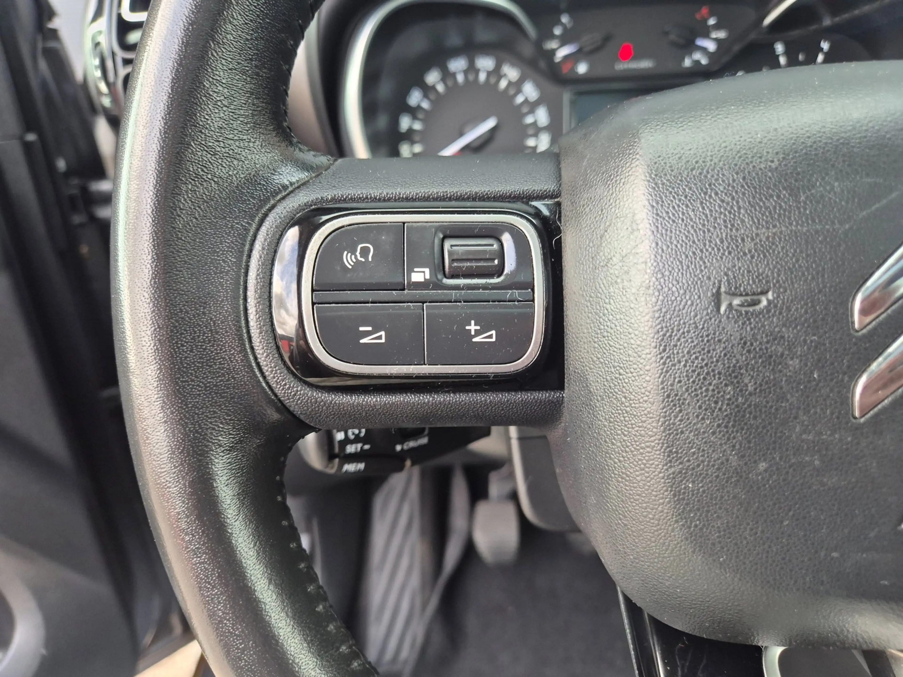 Citroen C3 Aircross 1.2 PureTech S&S Shine Pano, Trekhaak, NAP — photo 13