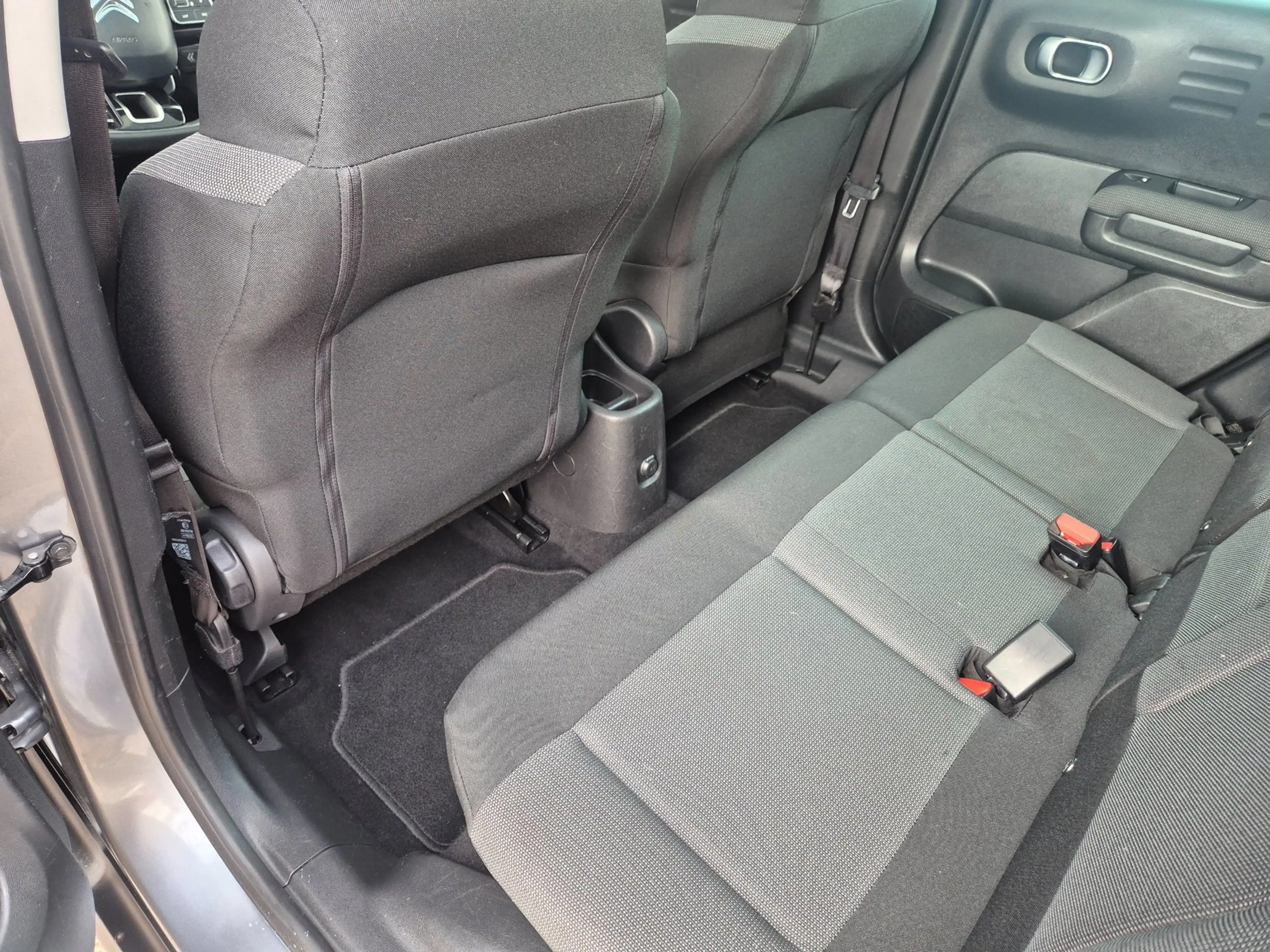 Citroen C3 Aircross 1.2 PureTech S&S Shine Pano, Trekhaak, NAP — photo 25