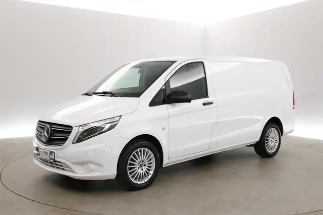 Mercedes-Benz Vito view 8