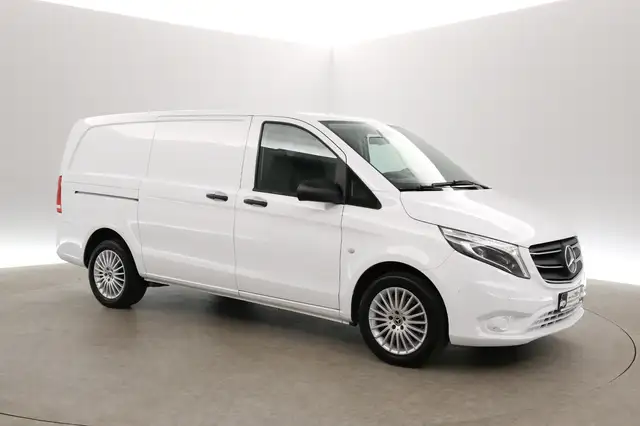 Mercedes-Benz Vito view 6