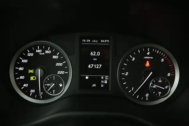 Mercedes-Benz Vito view 13