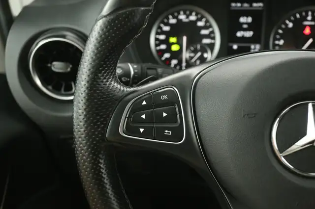 Mercedes-Benz Vito view 15