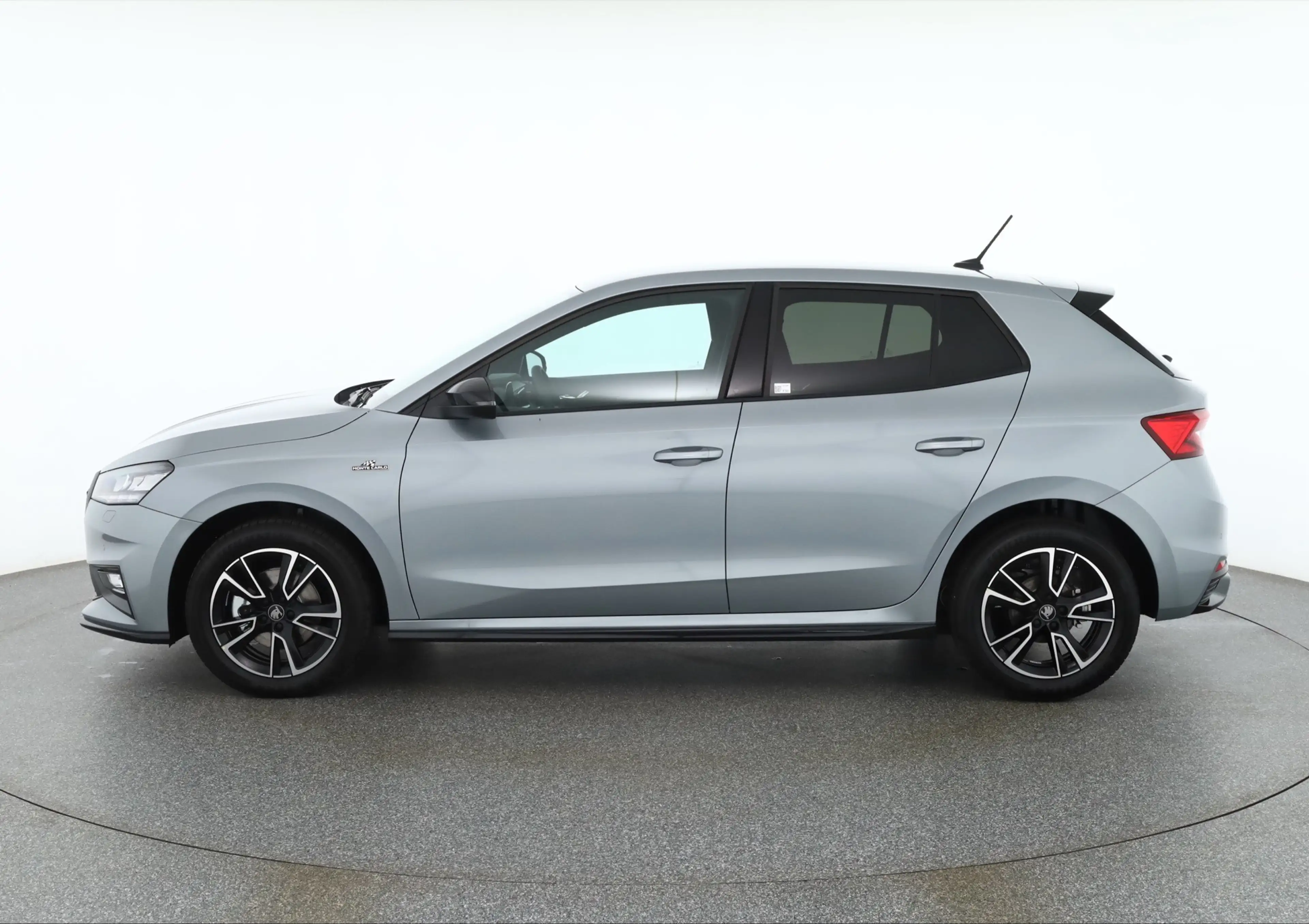 Skoda Fabia Monte Carlo 1.5 TSI DSG LED ACC Kamera — photo 2