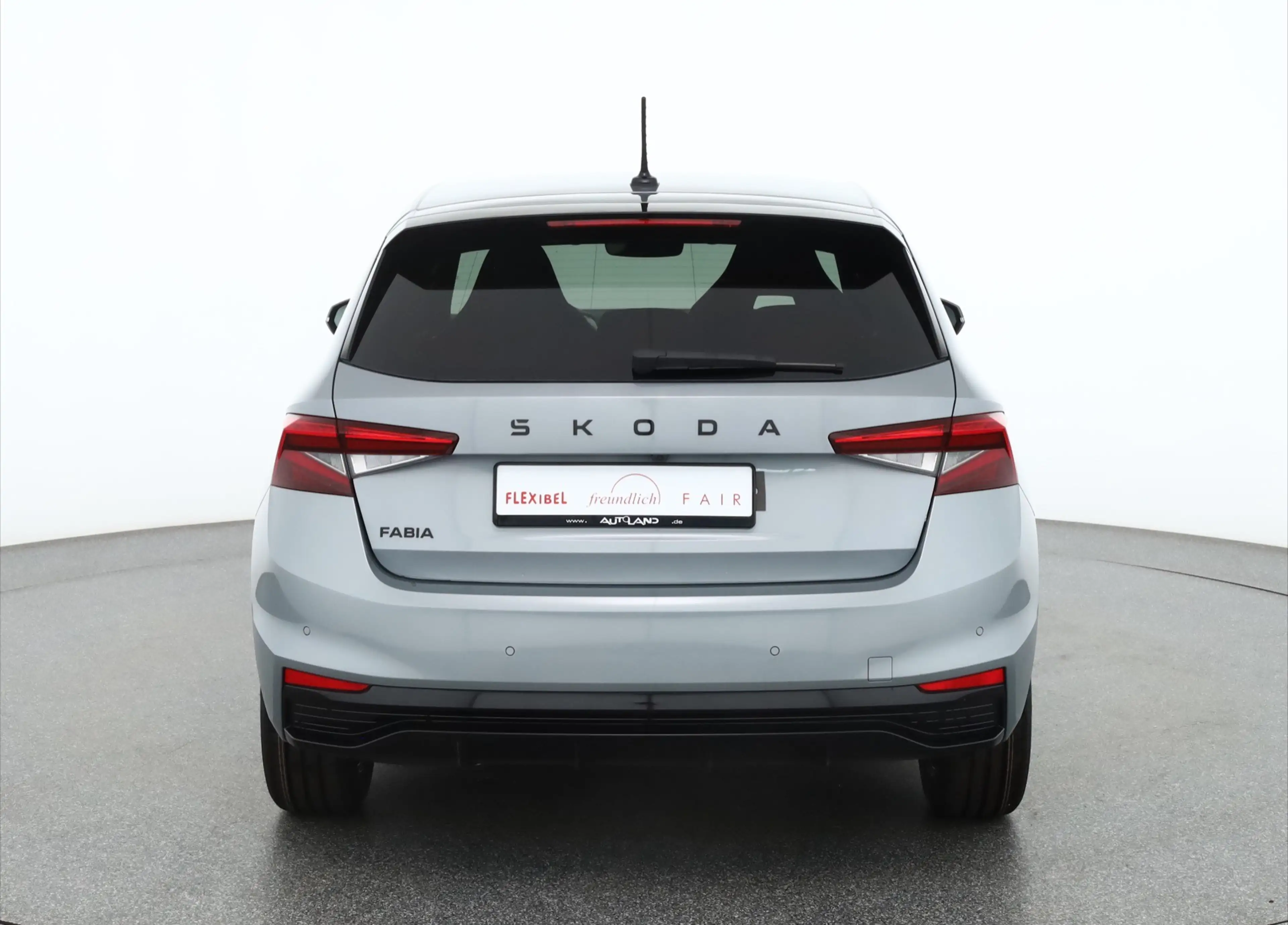 Skoda Fabia Monte Carlo 1.5 TSI DSG LED ACC Kamera — photo 4