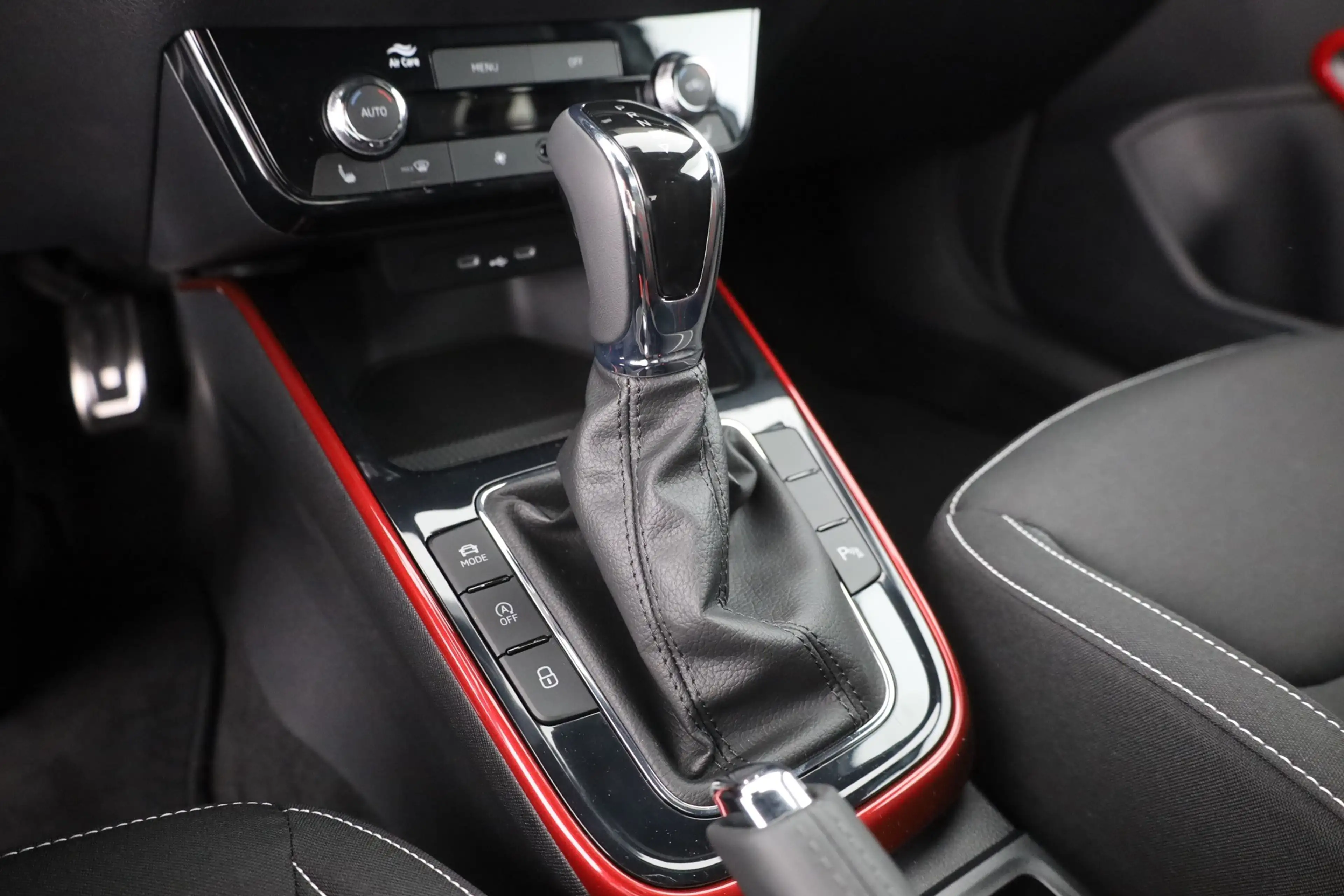 Skoda Fabia Monte Carlo 1.5 TSI DSG LED ACC Kamera — photo 14