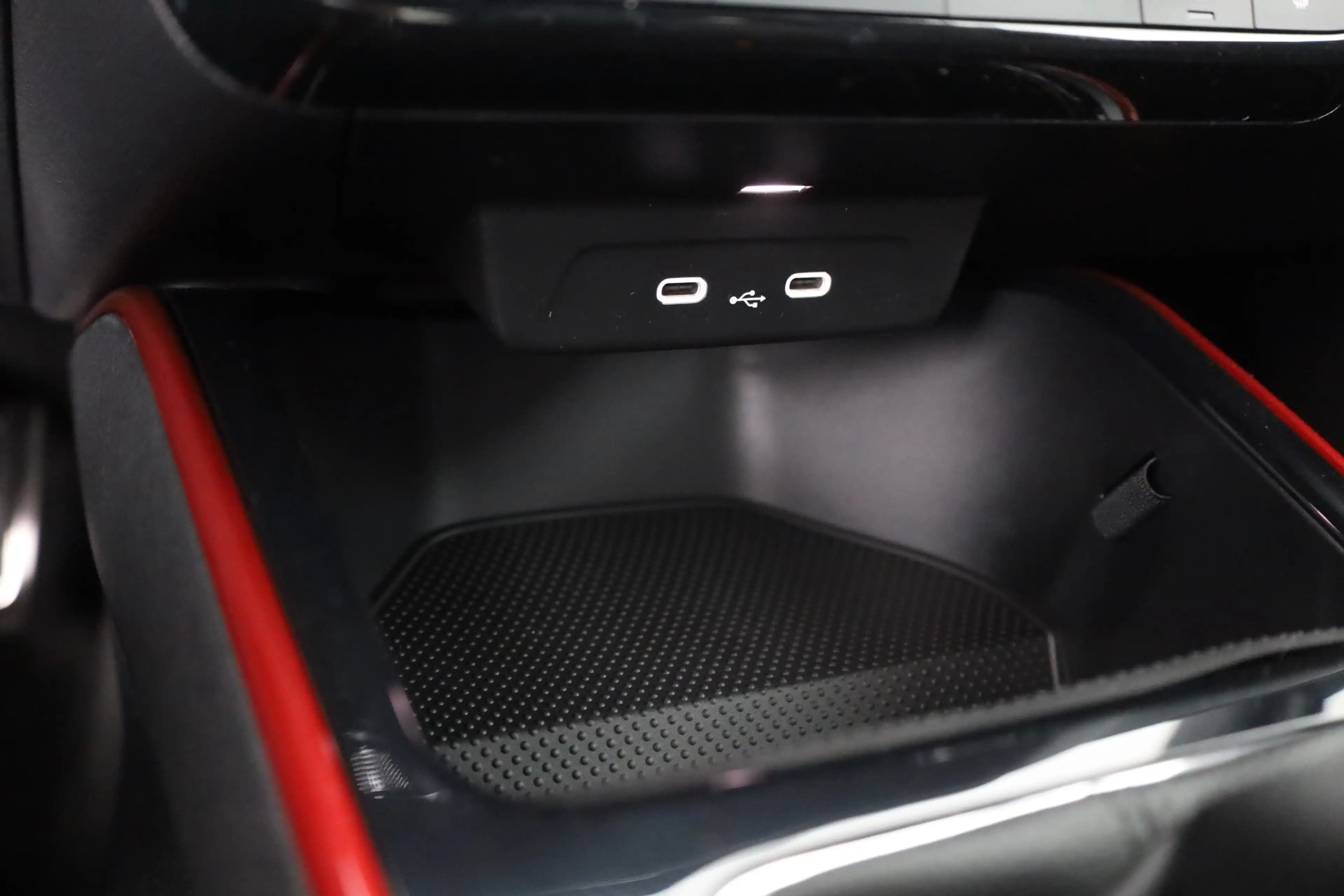 Skoda Fabia Monte Carlo 1.5 TSI DSG LED ACC Kamera — photo 13