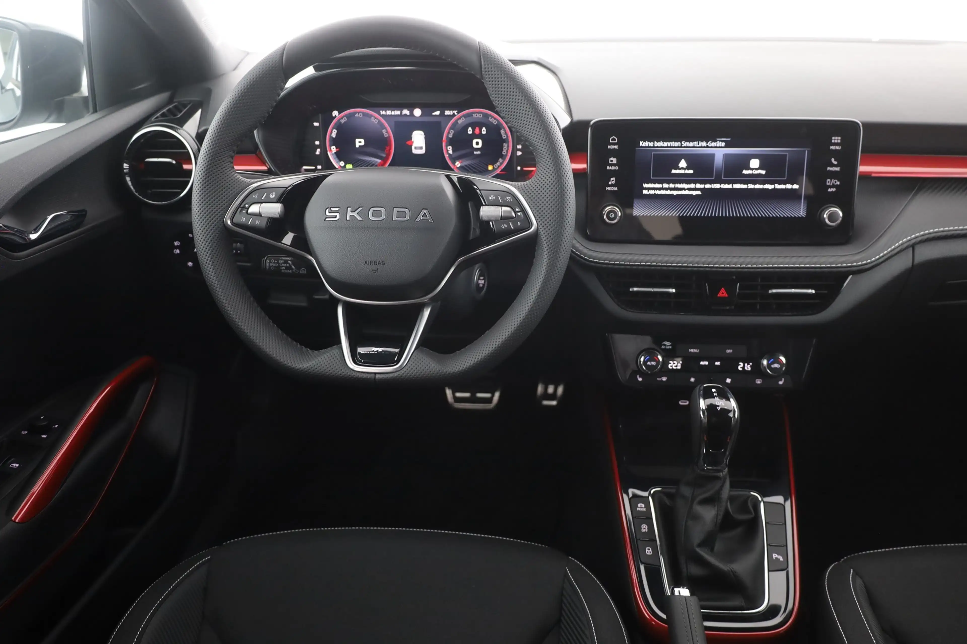Skoda Fabia Monte Carlo 1.5 TSI DSG LED ACC Kamera — photo 10