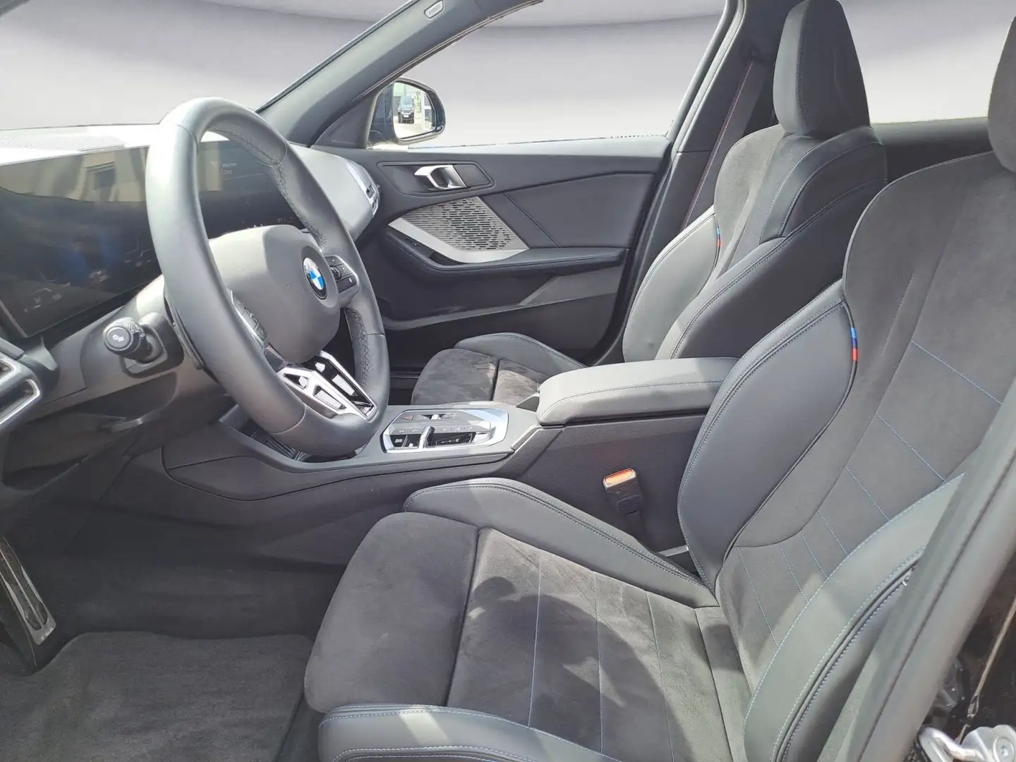 BMW 120 d Steptronic M Sportpaket Klimaaut. Zwart - 2