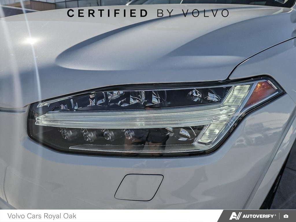 2024 Volvo XC90 Ultimate Bright Theme thumb 8