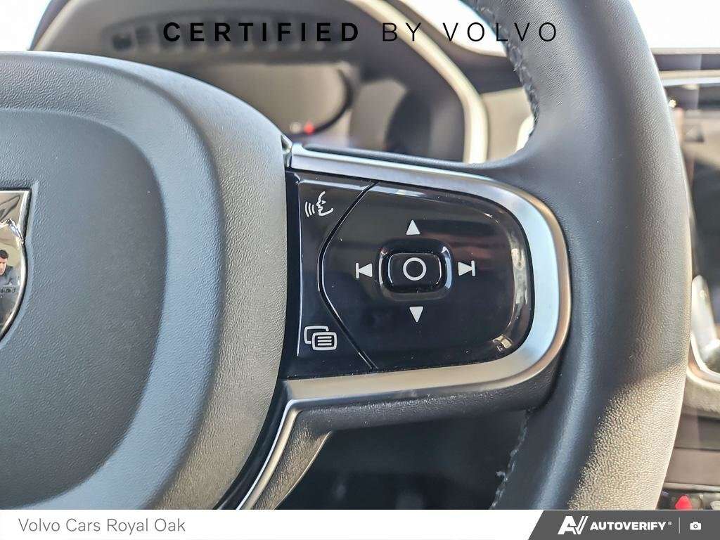 2024 Volvo XC90 Ultimate Bright Theme thumb 16