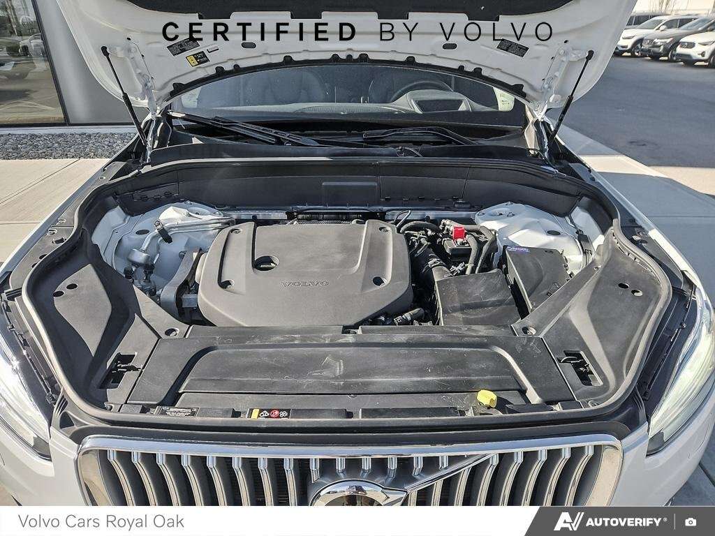 2024 Volvo XC90 Ultimate Bright Theme thumb 10