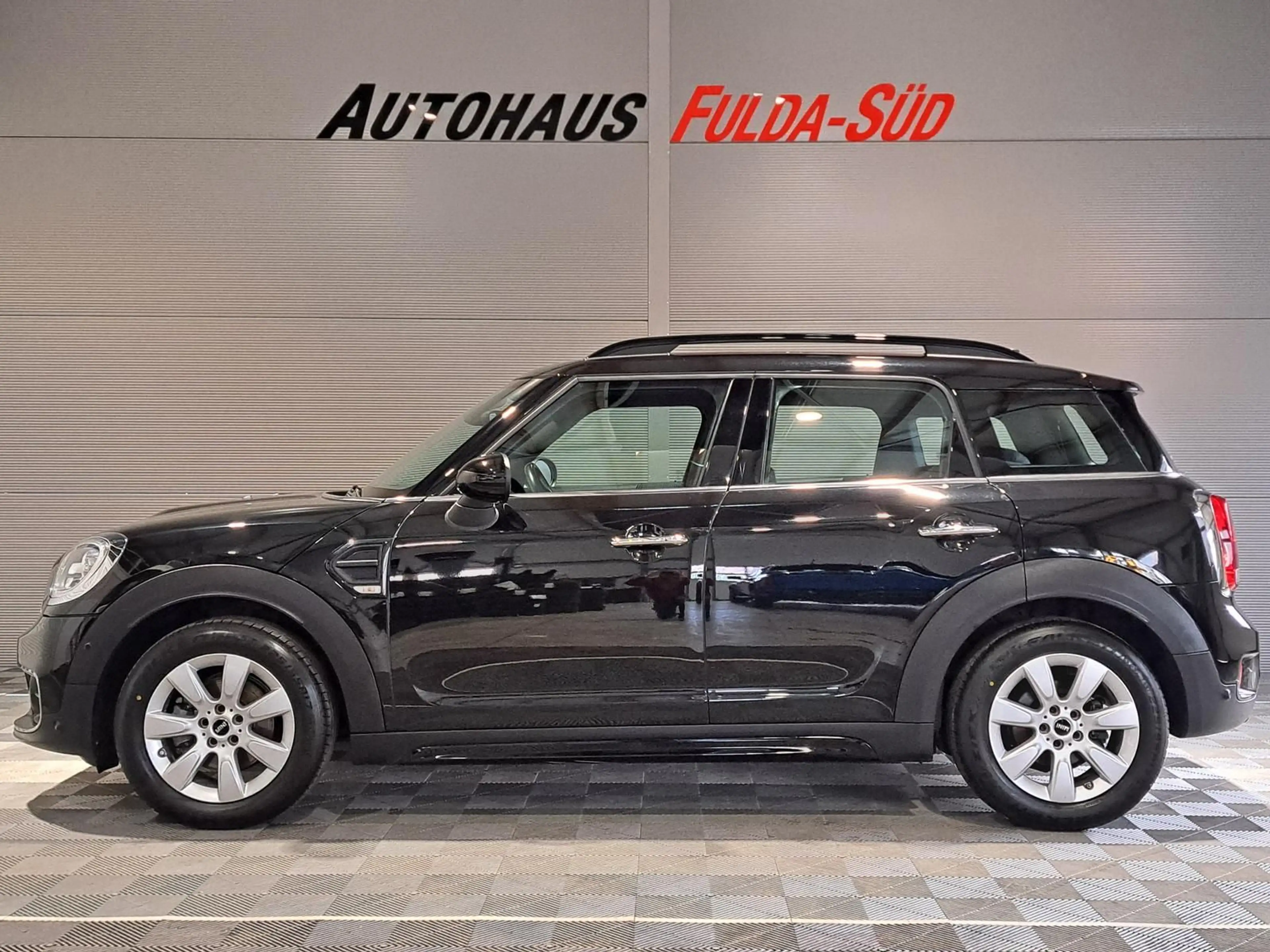 MINI Cooper Countryman Cooper Countyman 1.5 Pepper°LED°PDC°BT°FSE°Klima — photo 6