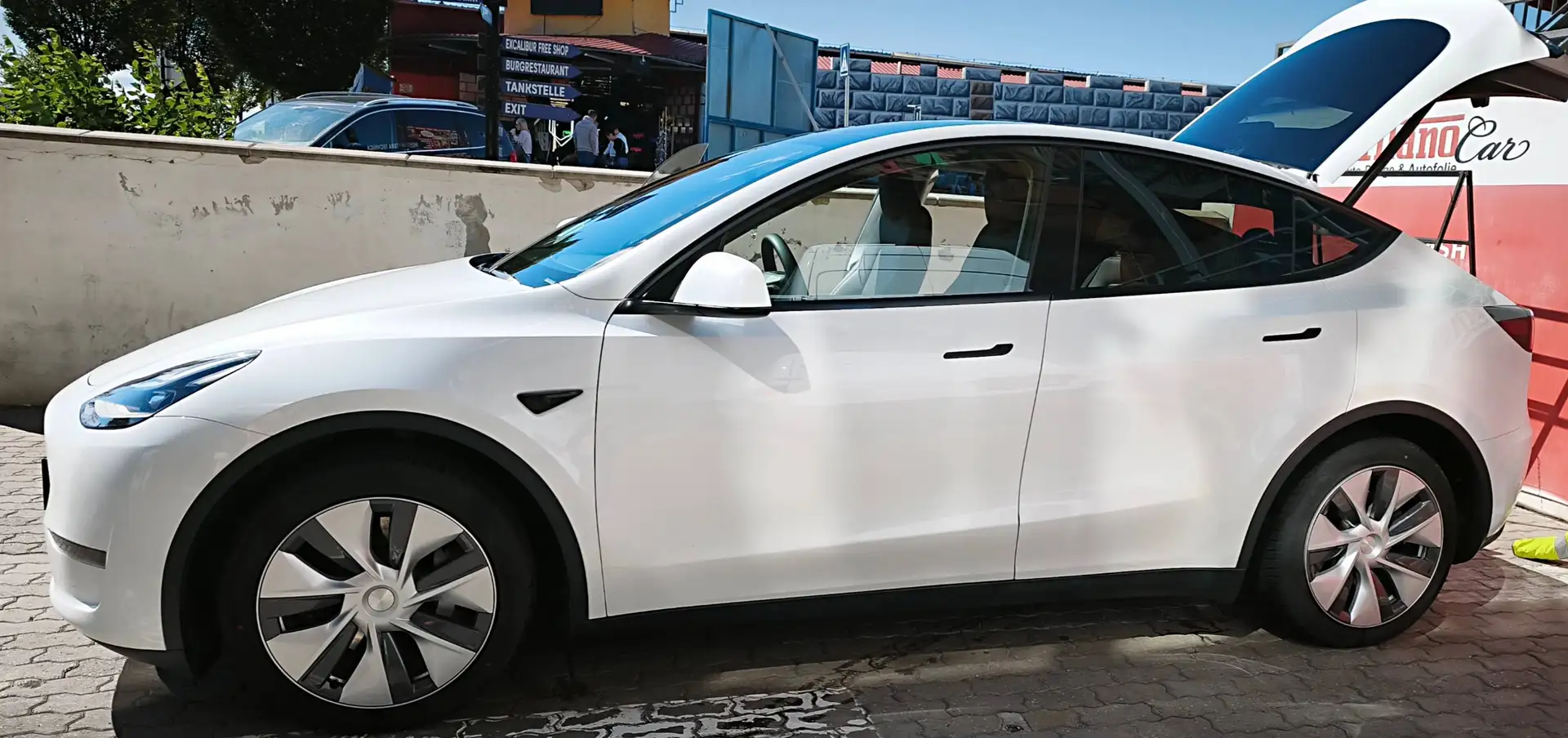 Tesla Model Y Model Y Long Range AWD 79kWh Weiß - 2